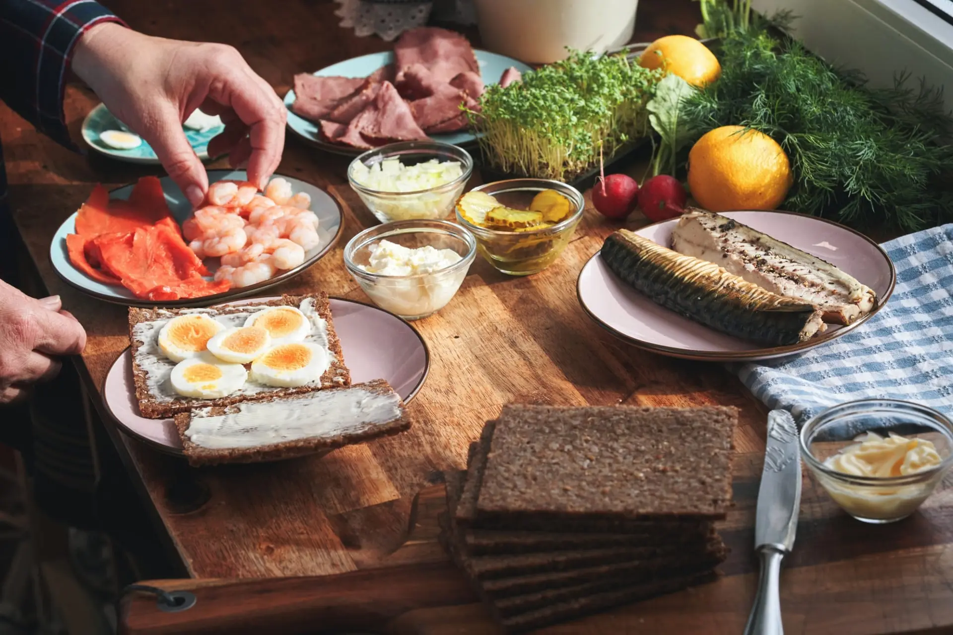 Petit-déjeuner salé : la tendance fraîcheur qui a tout bon en été