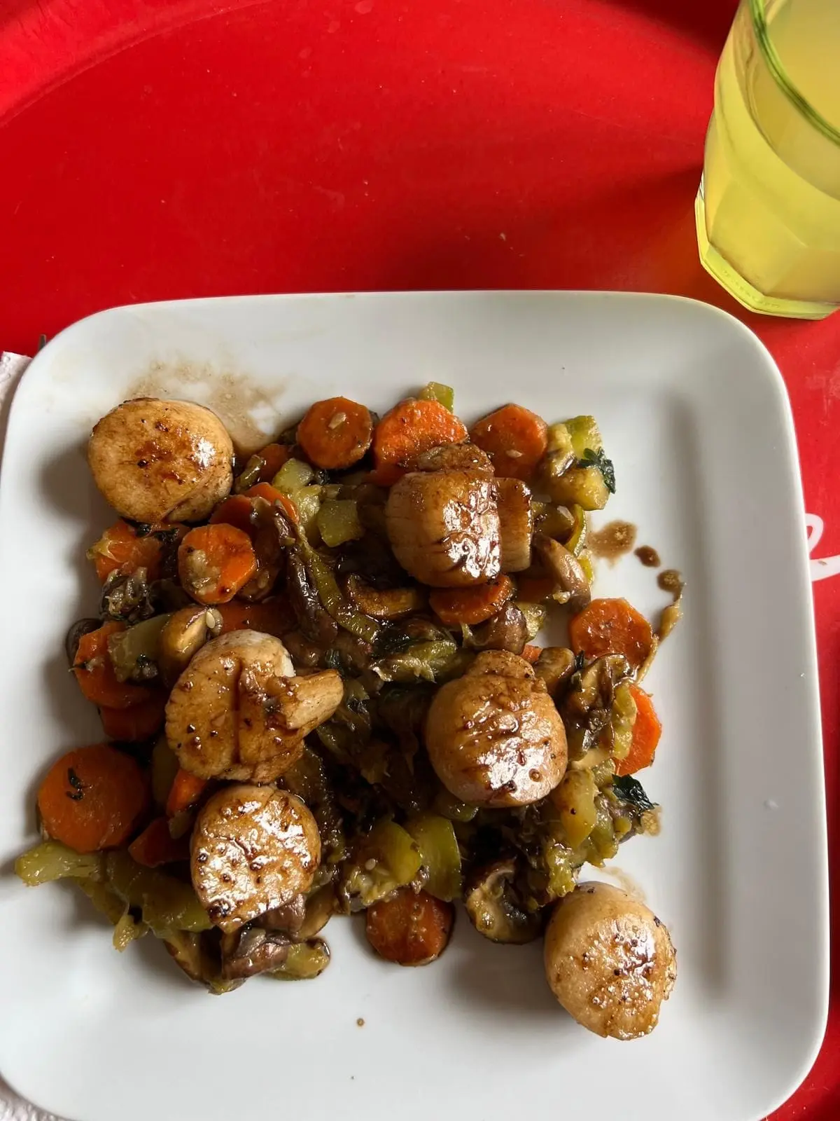 Saint jacques snackées aux légumes