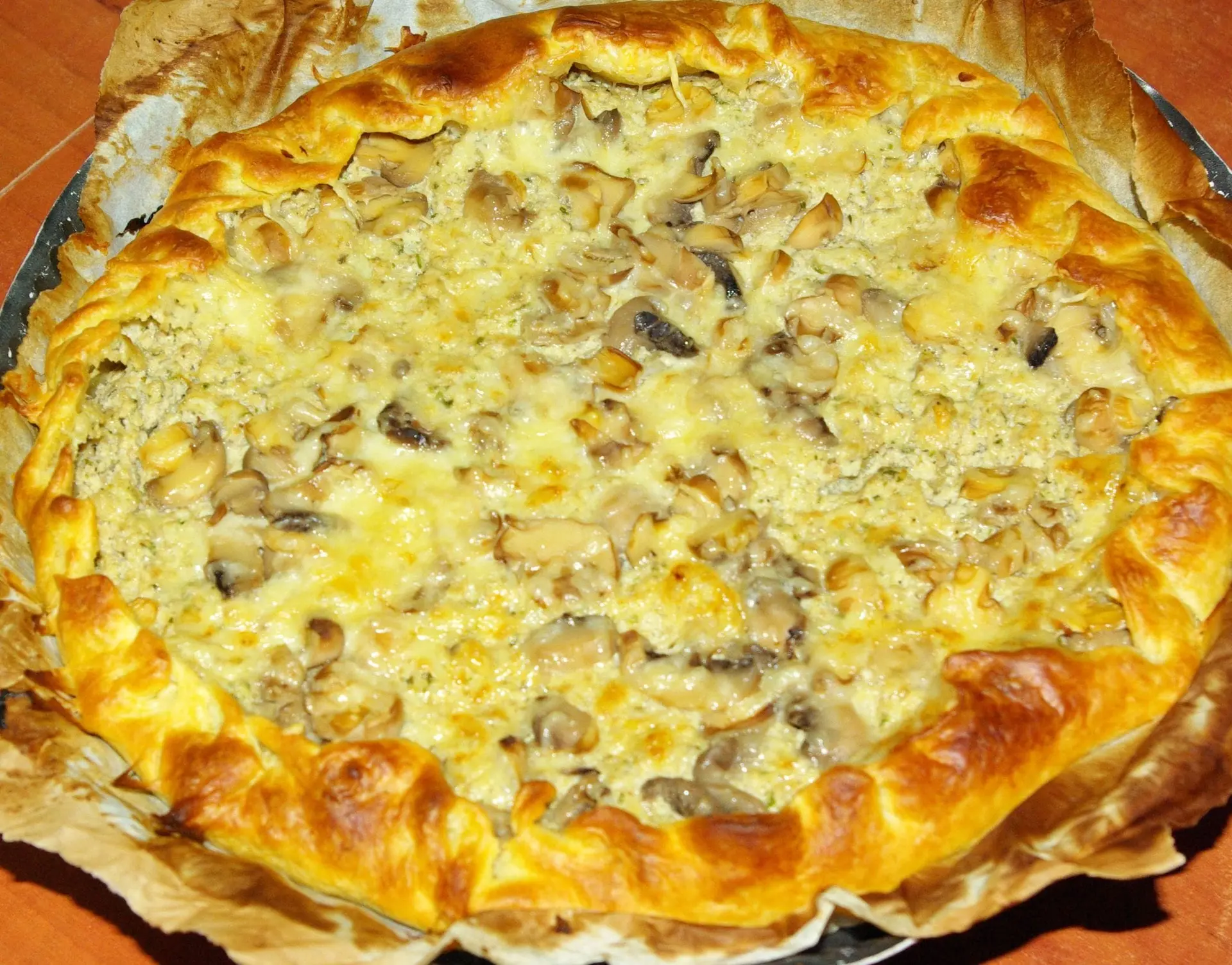 Tarte aux champignons de Paris.