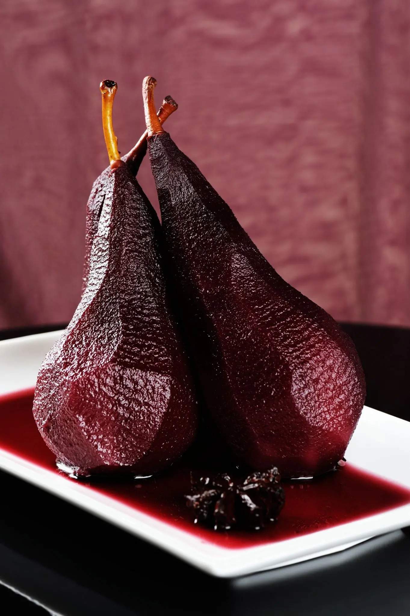 Poires au vin rouge traditionnelles